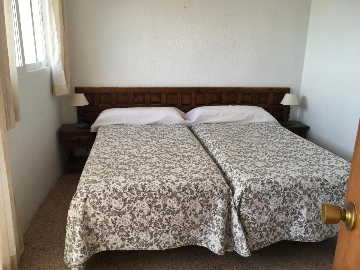 Apartamentos Bahia Бенидорм Екстериор снимка