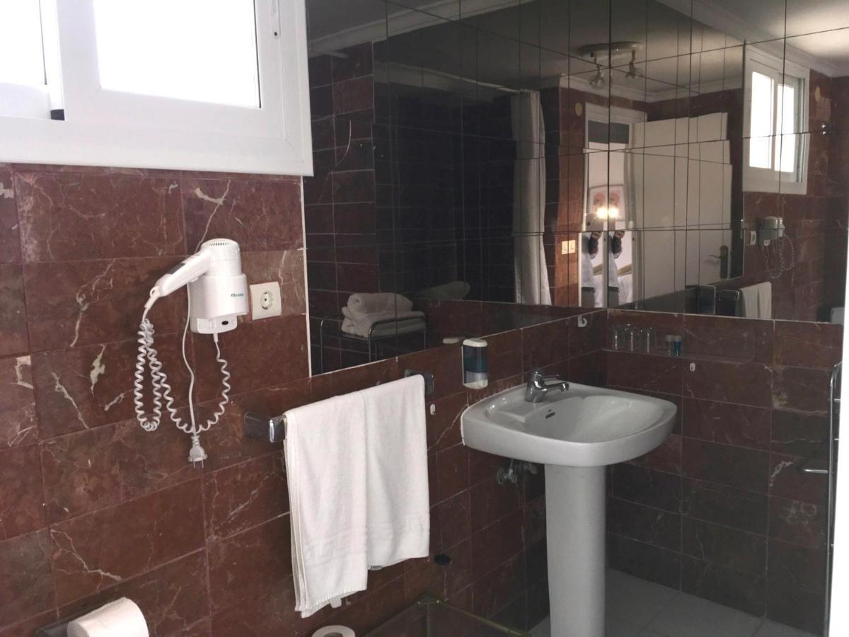 Apartamentos Bahia Бенидорм Екстериор снимка