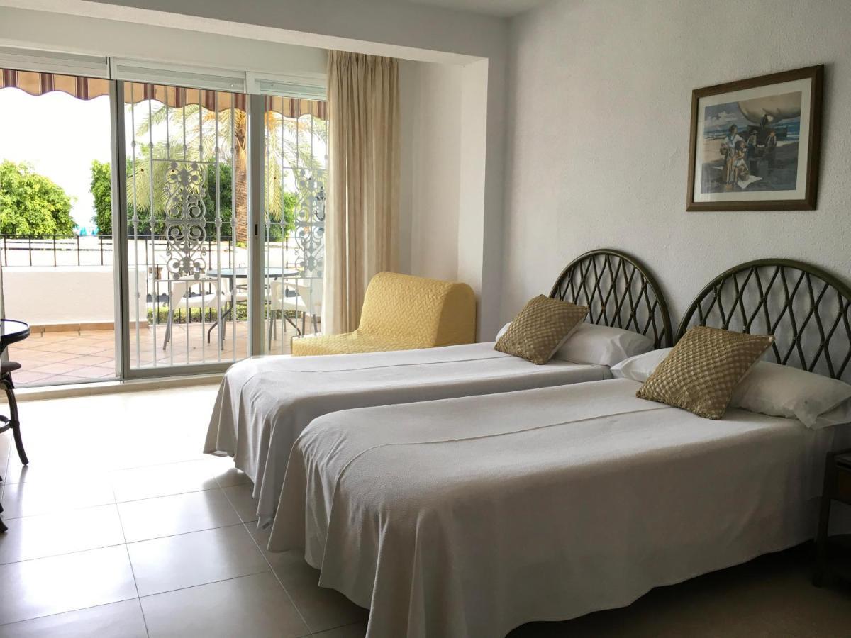 Apartamentos Bahia Бенидорм Екстериор снимка